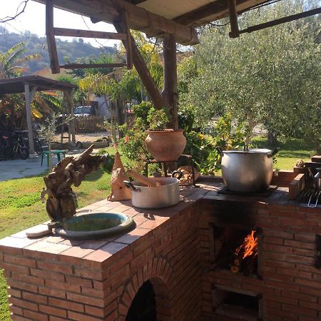 Casa Vacanze Borgo Borghese Sant'Alessio Siculo Bagian luar foto