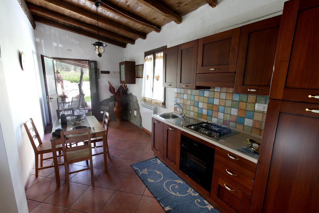 Casa Vacanze Borgo Borghese Sant'Alessio Siculo Ruang foto